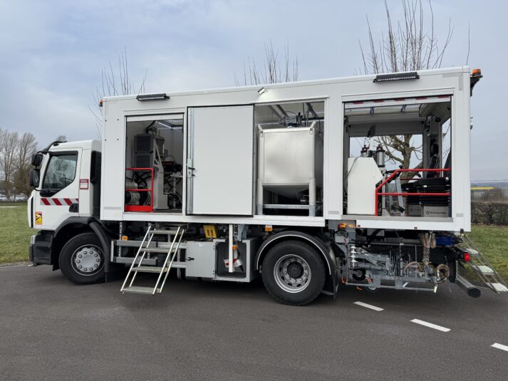 camion applicateur